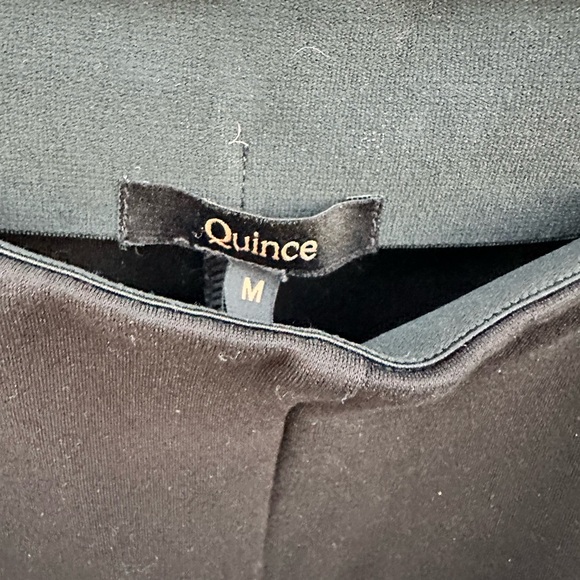 Quince Ultra Stretch Ponte Pintuck Black Ankle Pants, Size M, Pristine - Picture 14 of 14